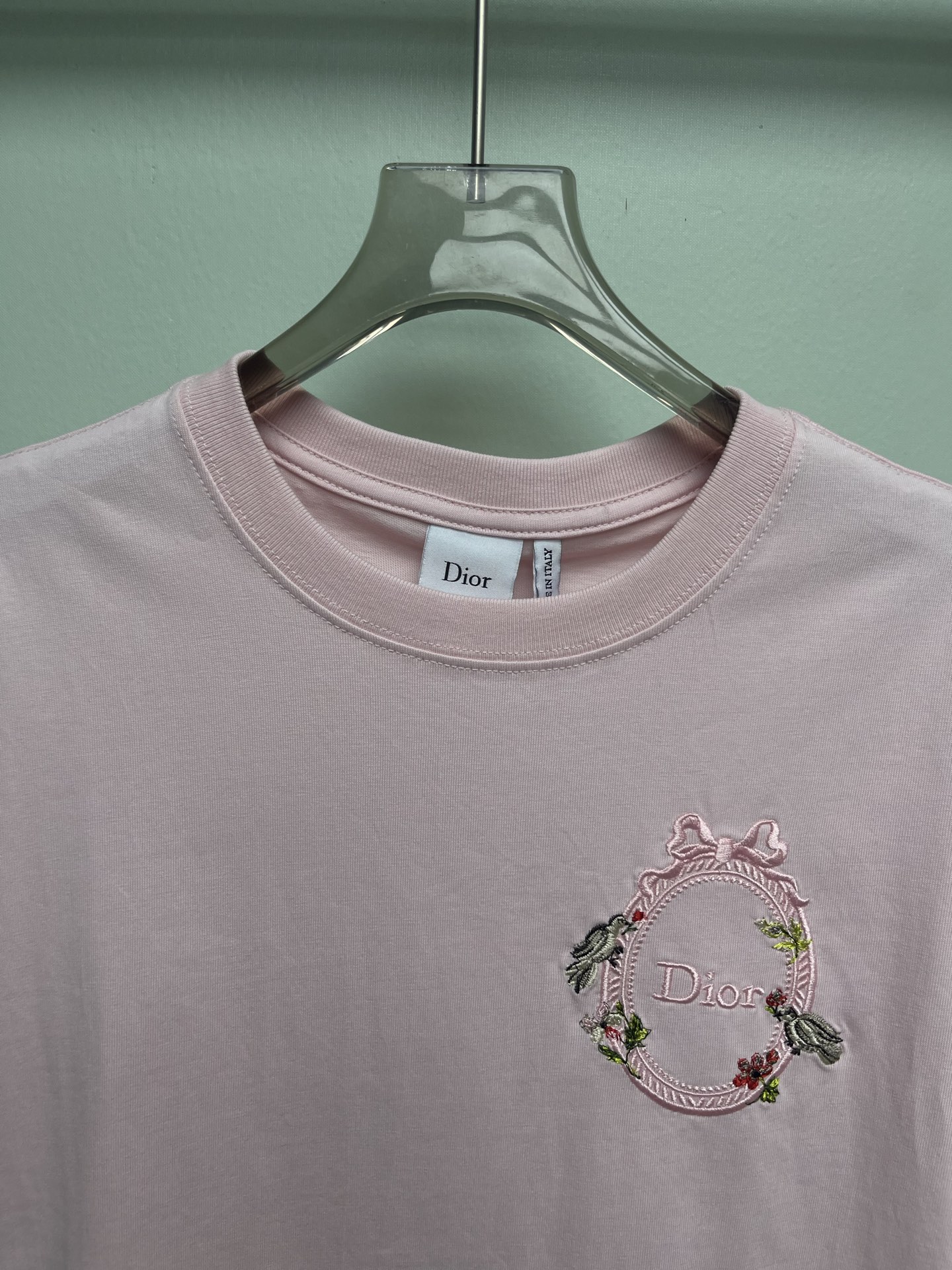 Women's short sleeves
